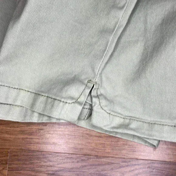 Cute Gloria Vanderbilt Missy Size 8 Bermuda Shorts - Picture 6 of 8